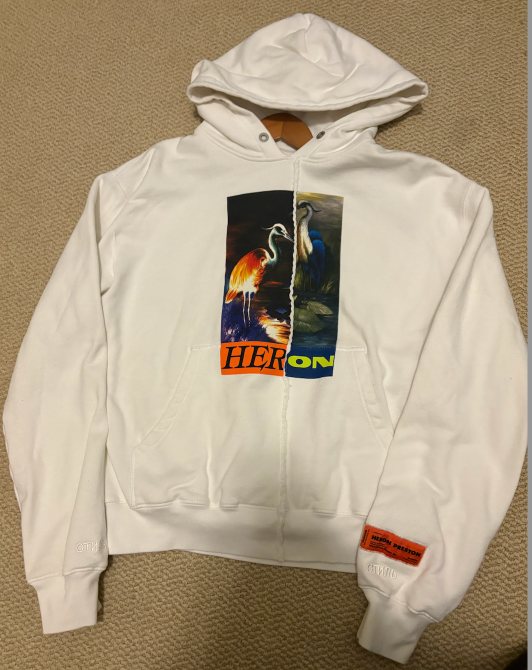 HERON PRESTON SPLIT HERONS GRAPHIC HOODIE WHITE LAST SIZE SMALL SOLD OUT