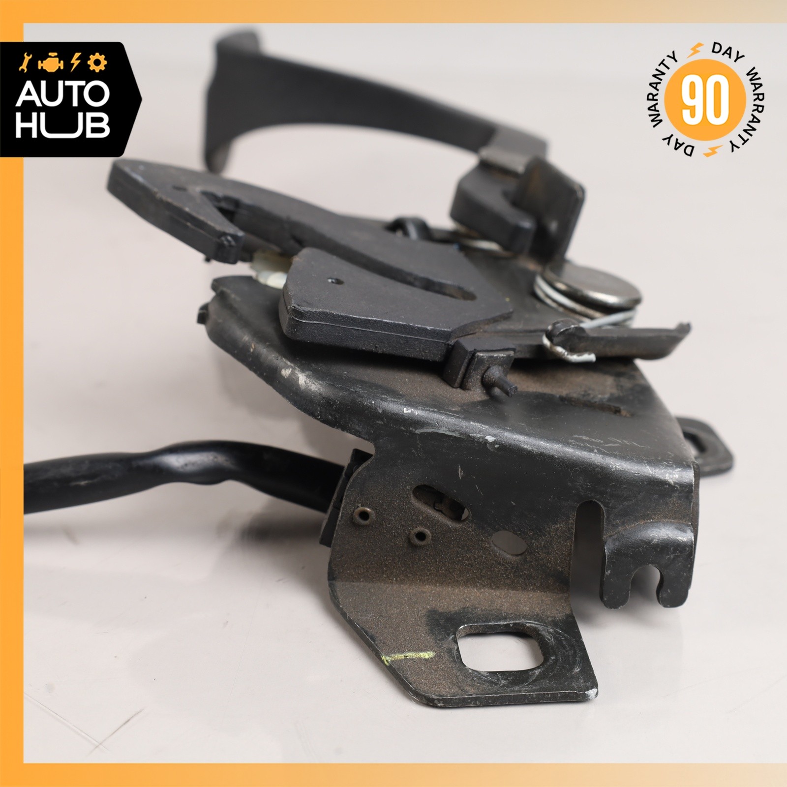 Maserati Quattroporte 2003-2013 Hood latch