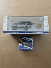 Diecast Talk Toyota Tacoma Camper Neumáticos TOYO con Pin Leen Customs Collector RARO