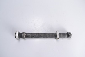 Hinterradachse YAMAHA TDM 900 2002-2010