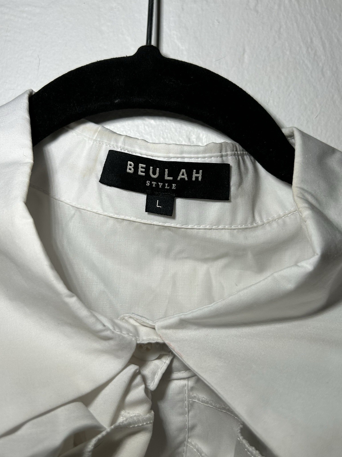 Beulah Ruffled Button-Down Blouse – Size Large - image 4