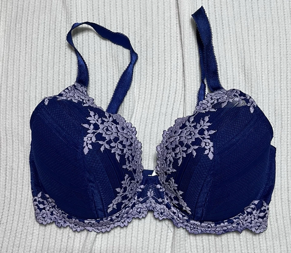 Sujetador con aros de encaje Wacoal Embrace sin forro azul crepúsculo/niebla lavanda 34DDD GUC Foto 2 de 4