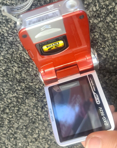 DXG -563V DIGITAL CAMCORDER 5.1 LCD VOICE USED RED 4X DIGITAL ZOOM w/8GB SD CARD - Picture 9 of 10