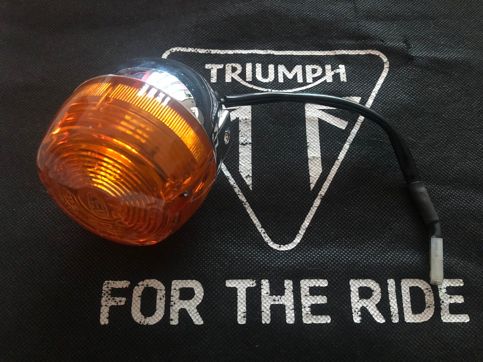 Triumph Speedmaster & America Indicator Assembly T2700234 for sale  