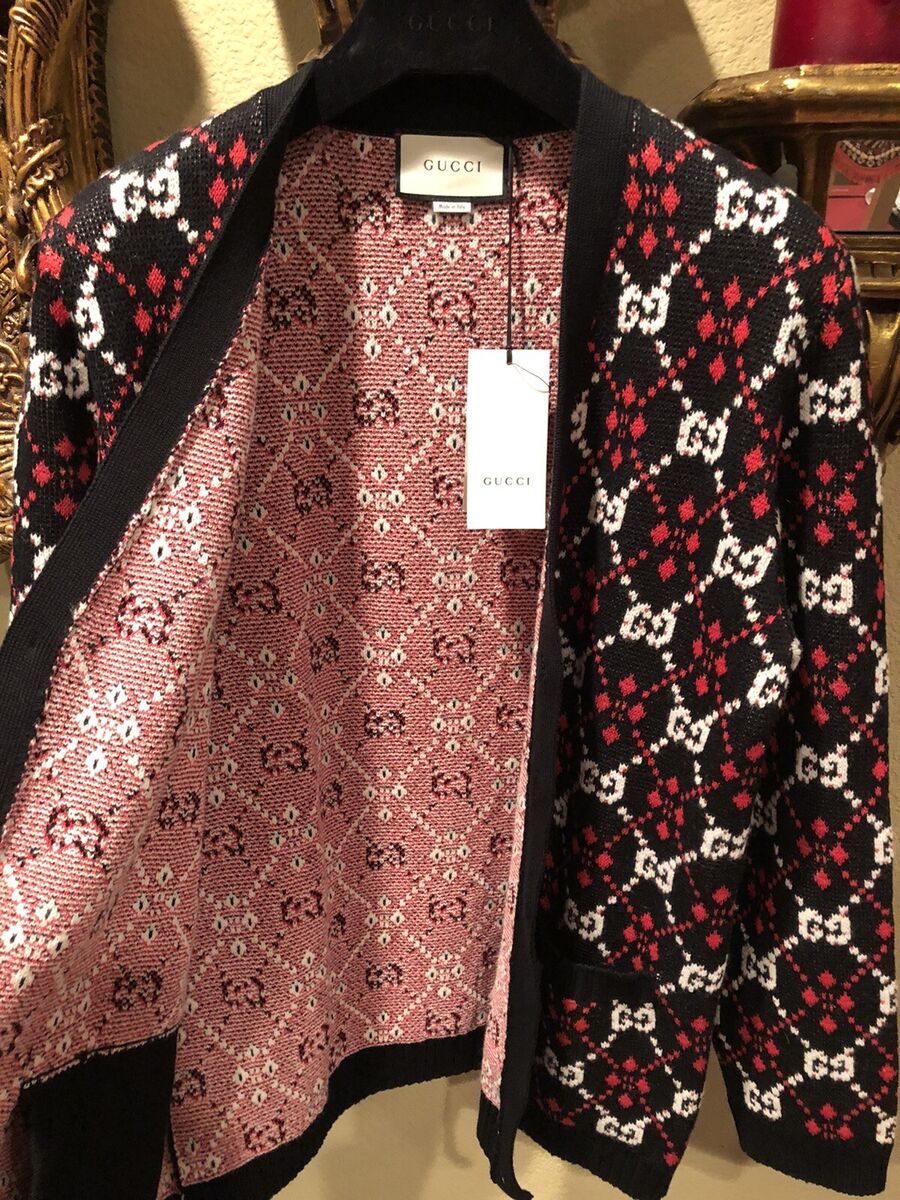 100% Authentic GUCCI GG Diamond Wool Cardigan $1750+Tax Size 100% Authentic GUCCI GG Diamond Wool Cardigan $1750+Tax Size