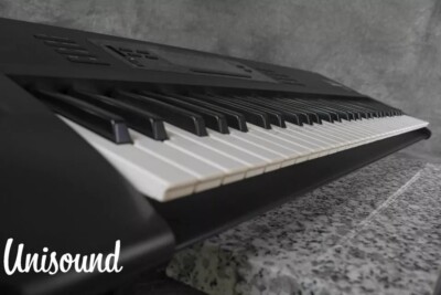 Korg 01/W FD 61-Key Keyboard Synthesizer with Power Cable Used