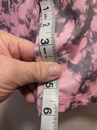 Reebok Girls Size Medium (8-10) Pink And Gray Stretch Biker 6 Inch Shorts New - Picture 3 of 7