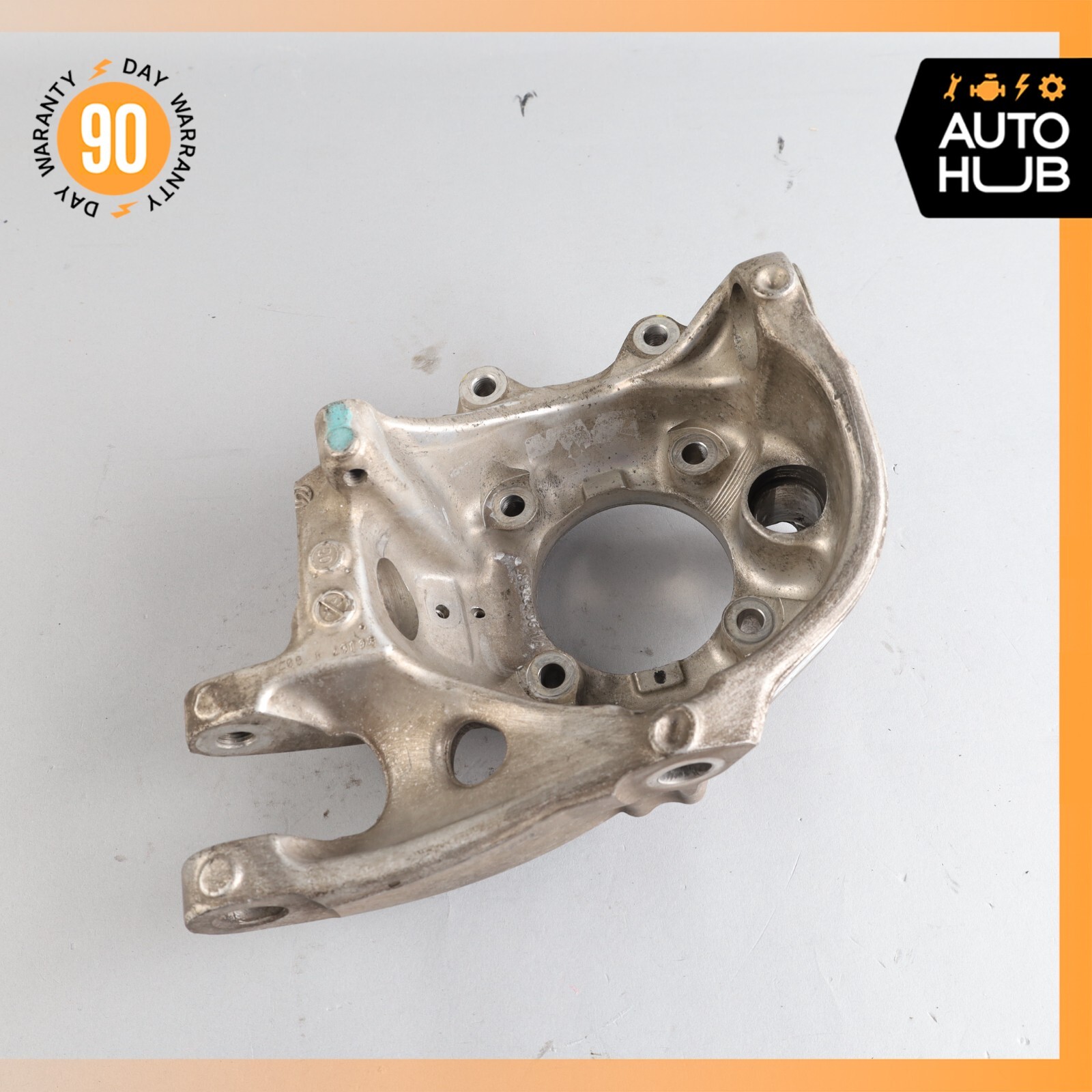 06-10 Maserati Quattroporte M139 Rear Right Side Spindle Knuckle Hub OEM 51k