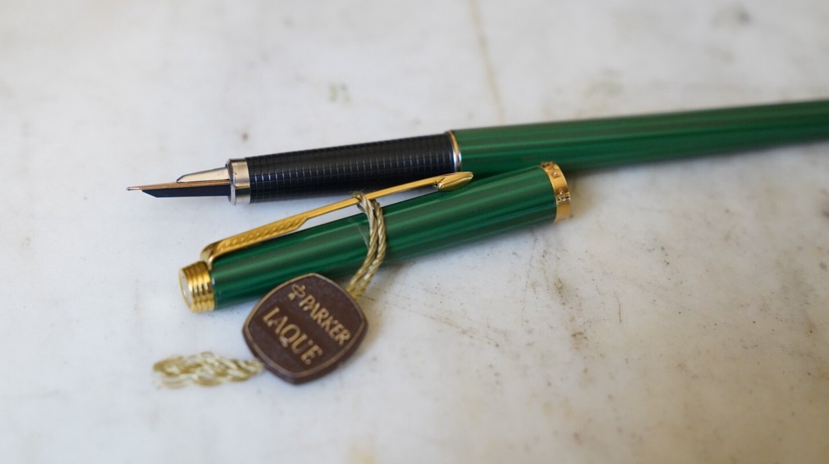 Stylo Plume Parker 180 Laqué Lapis Lazuli - Plume En Or 18K, Occasion, Magnifique Pièce Prestige