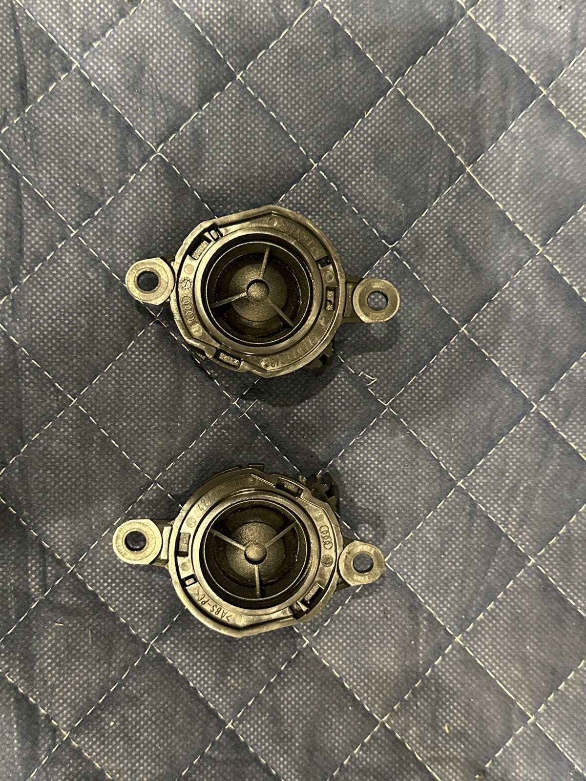 2014 AUDI R8 BANG & OLUFSEN LEFT RIGHT TWEETER A PILLAR SPEAKER PAIR 420 035 399