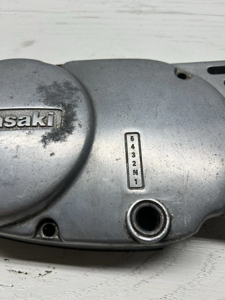 Kawasaki KE100 1978 carcasa lateral embrague Foto 2 de 3