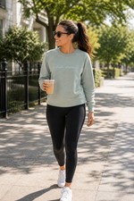 Under Armour Women s Pullover Sweatshirt M Mint Green Fleece Logo Crewneck EUC