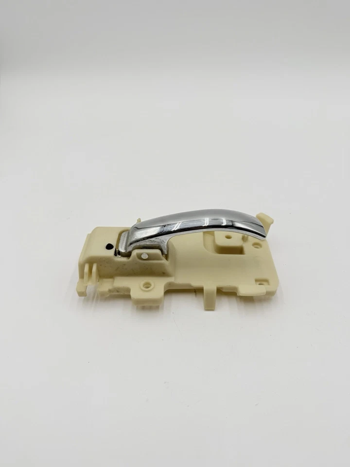 ⭐️ 2011 - 2017 吉普爱国者右后门把手原始设备制造商 — 第 2/3 张图片