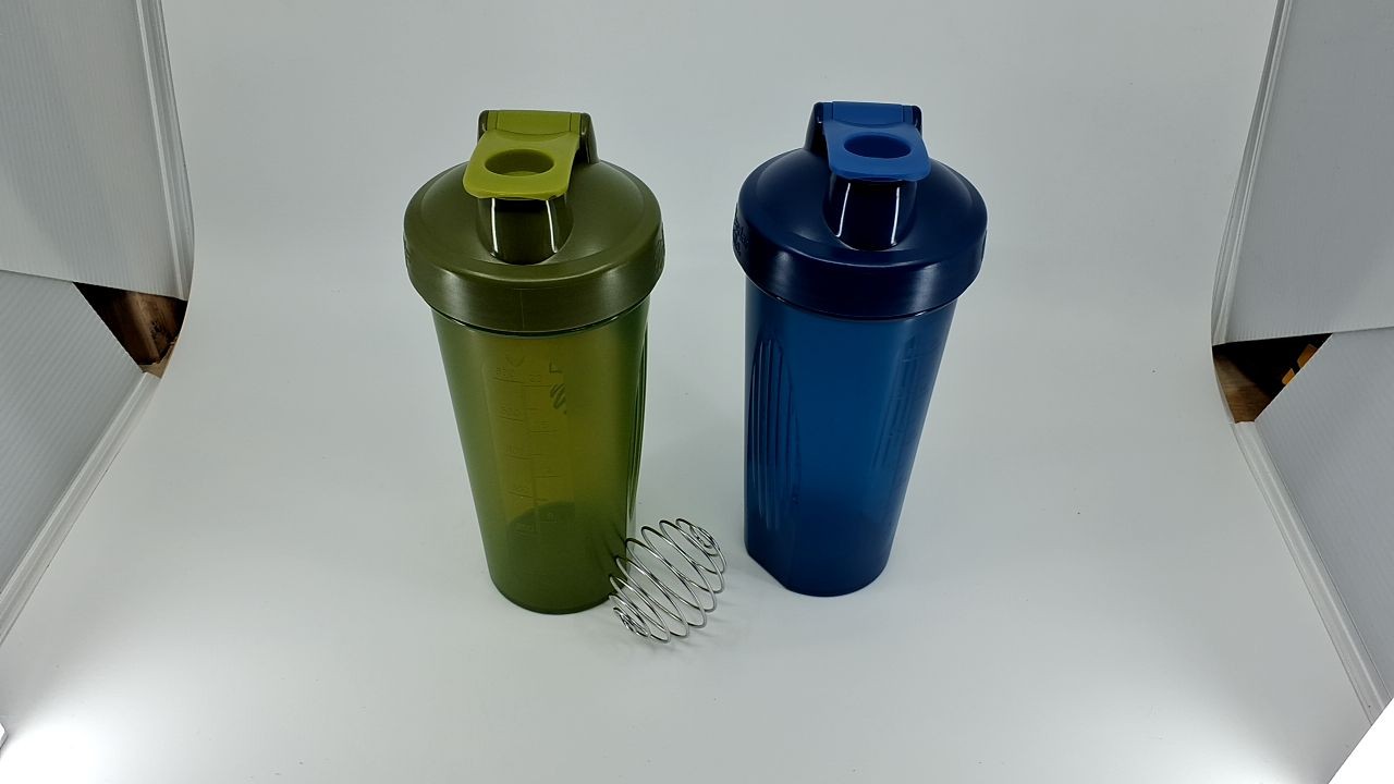 BlenderBottle Classic 28 oz Shaker Bottle Set, Moss & Navy (2 Count)
