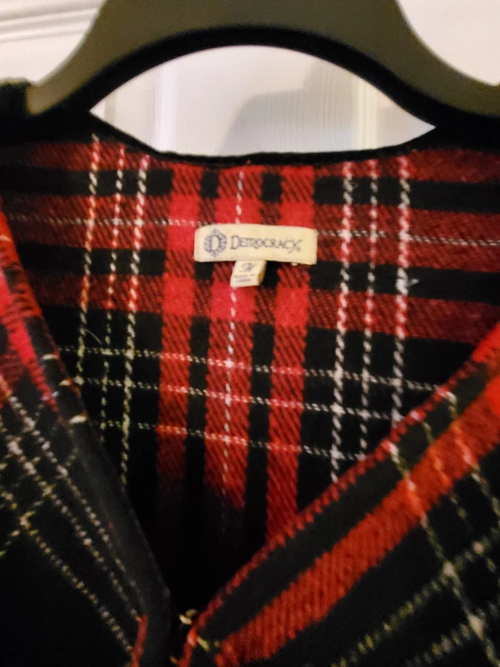 Cárdigan sin mangas de tartán a cuadros Democracy para mujer talla M Foto 4 de 4