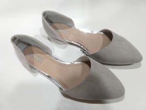 womens grey flats