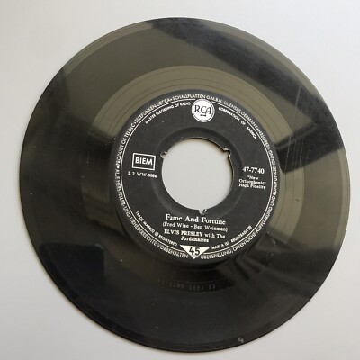 Elvis Presley - Stuck on you / Fame and fortune * Single 7''