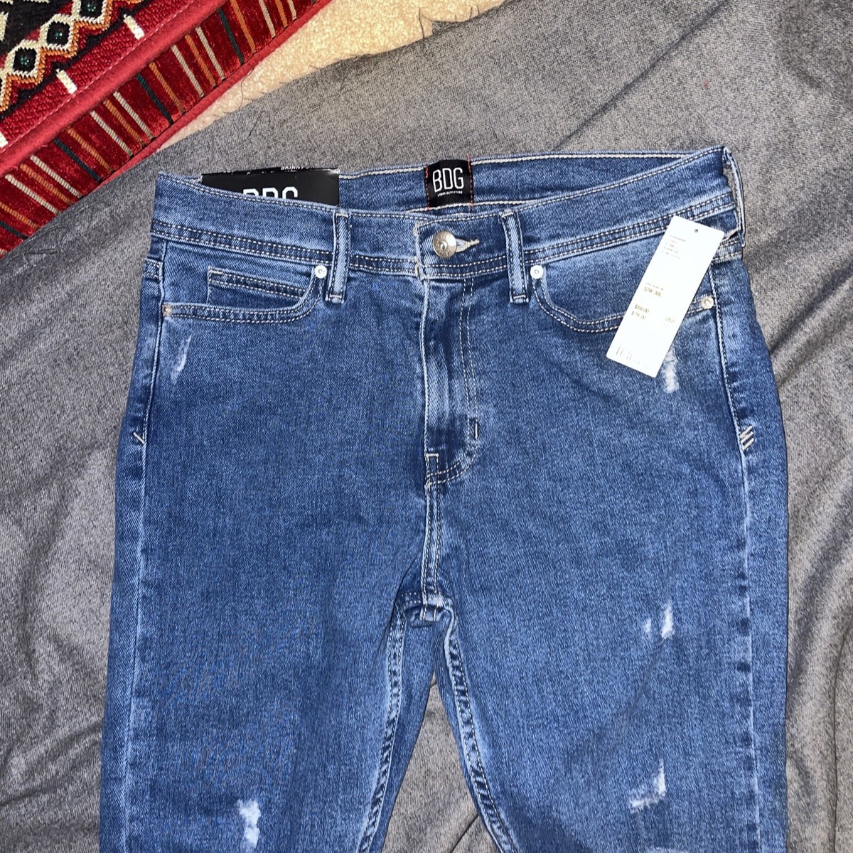 BDG Urban Outfitters Vintage Distressed Denim Jeans 32W