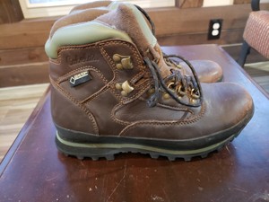 cabelas womens hiking boots