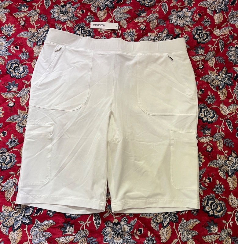 NWT Chico’s Zenergy 11 Pull On Alabaster White Shorts Sz 3
