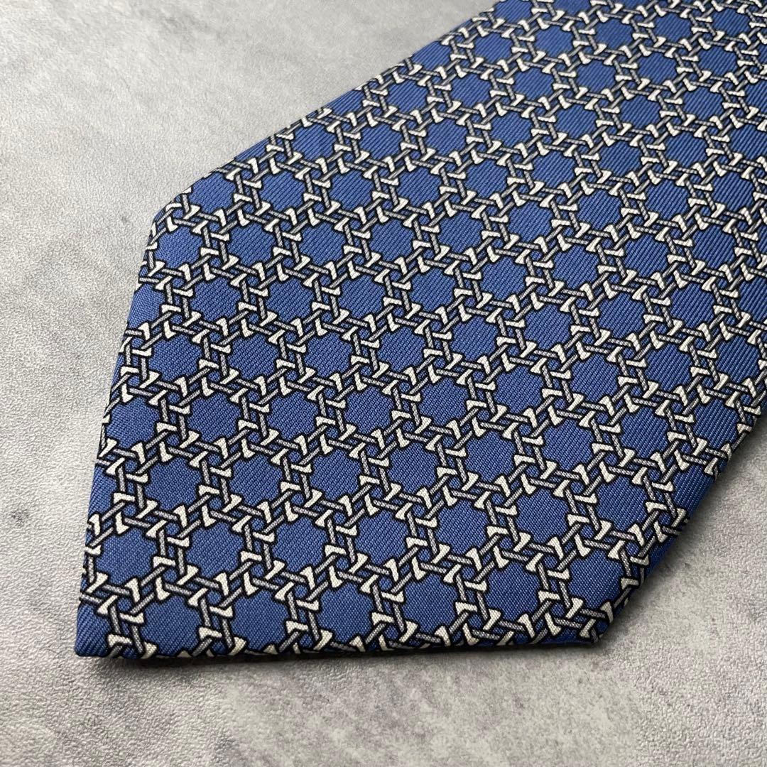 Hermes Hexagonal Dot Pattern Chain Tie Blue Silk … - image 3