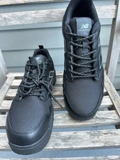 New Balance  Men's Composite Toe  Hazard Athletic Work Shoe Sz 11, Sneakers