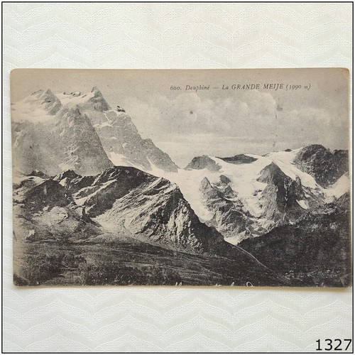 France Vintage Postcard (P1327)