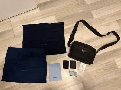 Prada Schultertasche Original aus Re-Nylon und Saffiano
