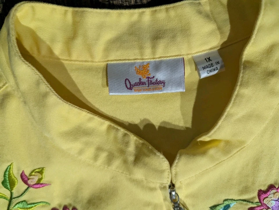 Quacker Factory Yellow Embroidered Jacket Size 1X Floral Butterfly Spring Zip - Image 4 of 4