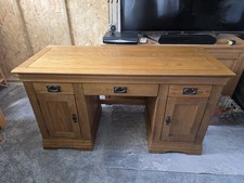 Oak Desk In GREAT CONDITION Solid Wood (Oak Furniture Land)