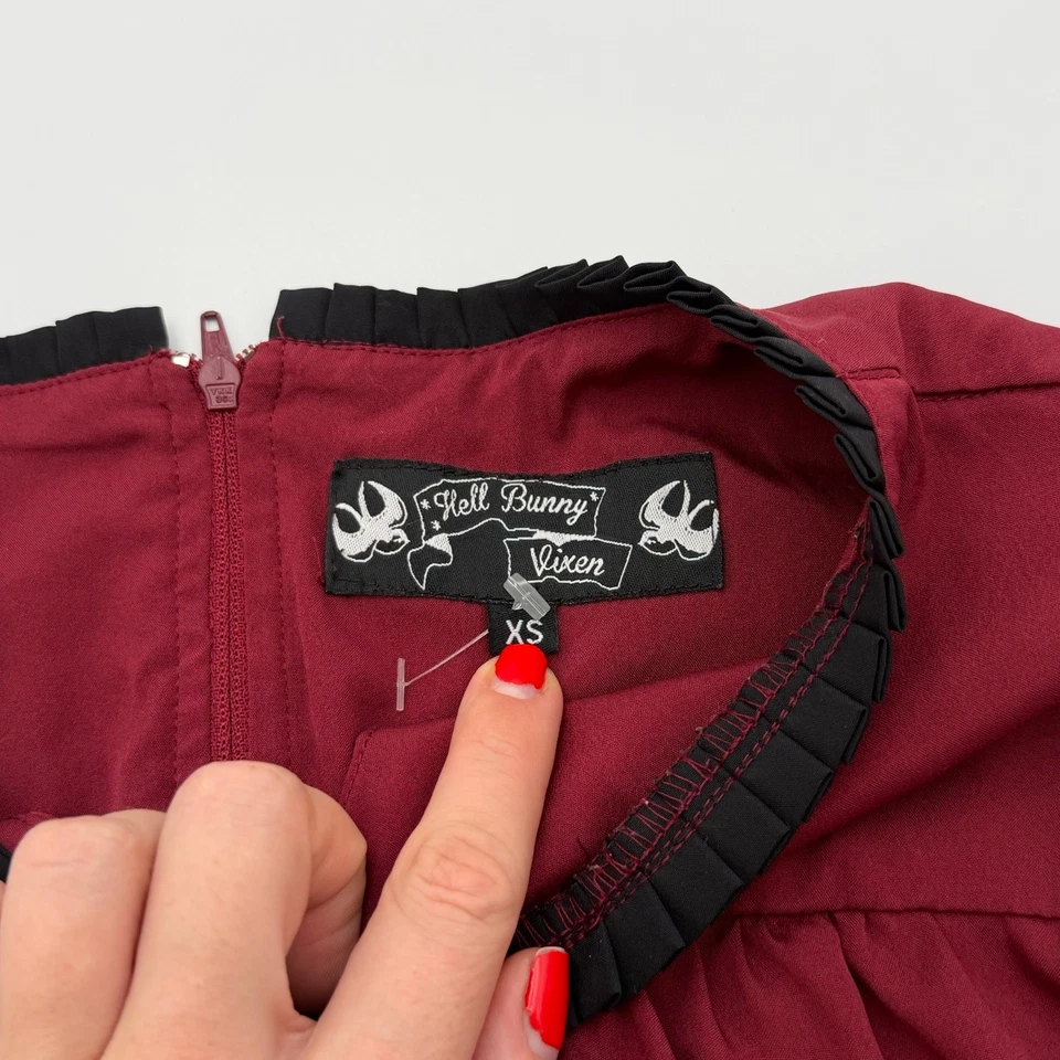 Vestido Hell Bunny Rojo Ojo de Cerradura XS Pin Up Retro Rockabilly Fiesta Gótica Foto 3 de 4