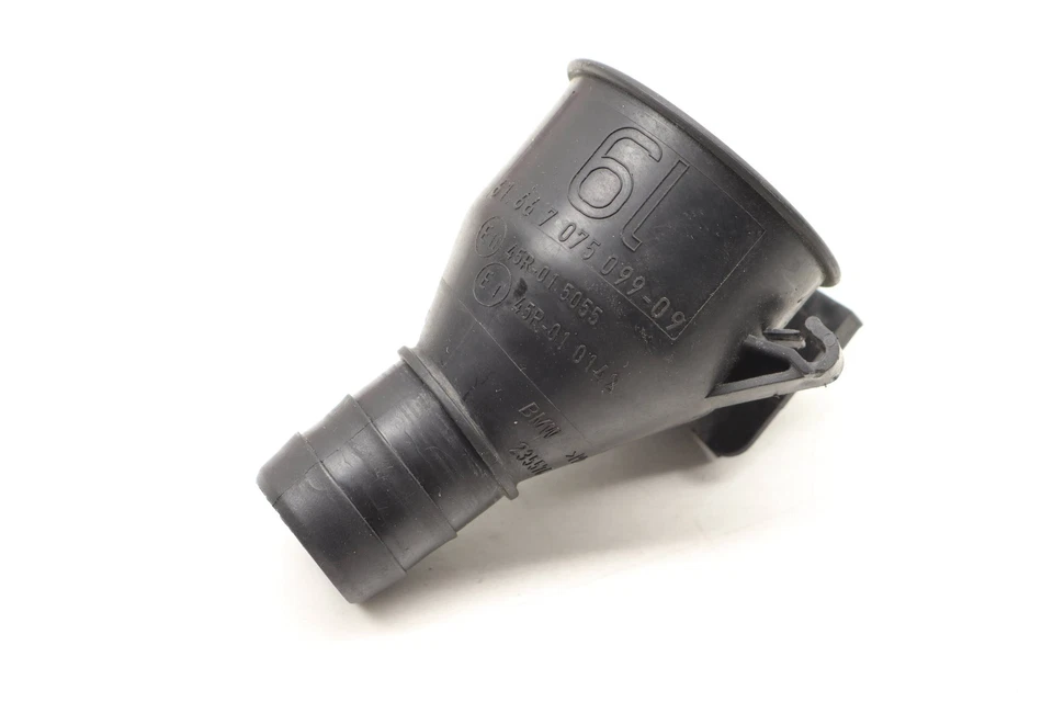 BMW M3 2008-2013 2015-2018 - Parabrisas Lavadora Depósito Relleno Manguera/Tapa Foto 2 de 3