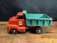1947 Dunwell Buckeye Dump Truck