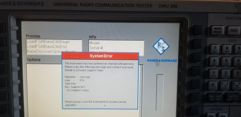 Probador universal de radiocomunicación R&S CMU200 Foto 2 de 4