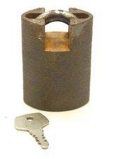 VINTAGE INGERSOLL U.S. MILITARY MIRACLE PADLOCK WITH MARKED KEY