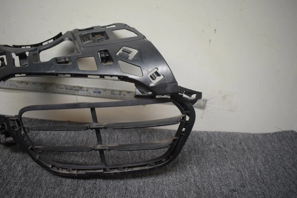 Porsche 911 2013-2016 montaje de retención lado derecho de fábrica OEM Foto 3 de 4