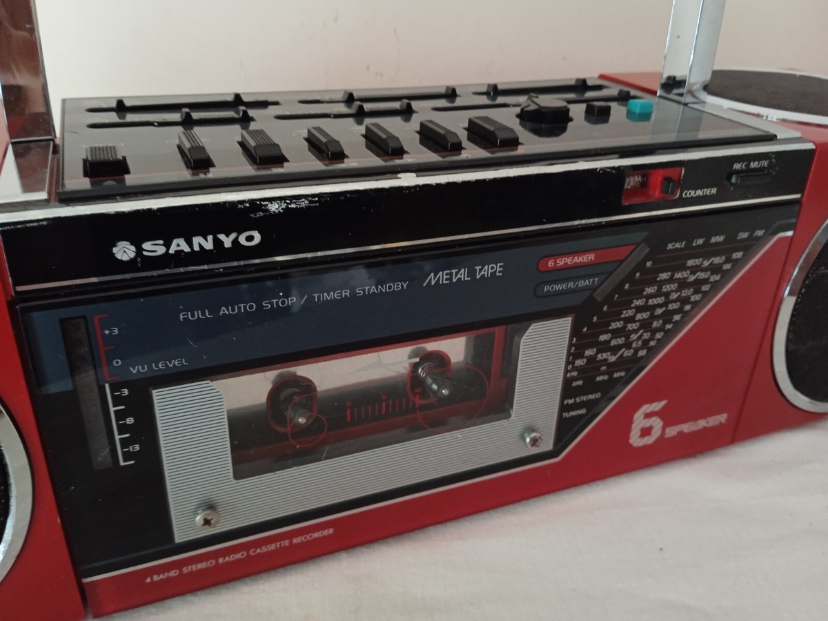 SANYO M7740L VINTAGE RADIO-CASSETTE PLAYER | eBay