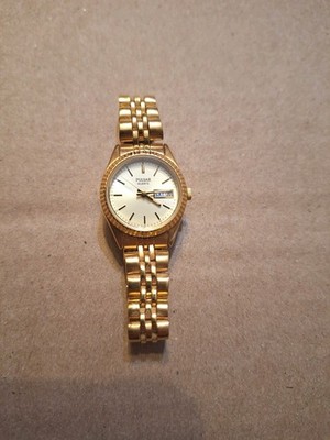 Pulsar Watch Women's Vintage Day Date Analog Quartz Gold Tone V783-XOO3