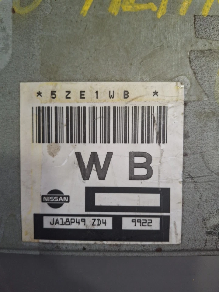 Nissan Altima 2000 2,4 L ECU/ECM JA19P49 ZD4 Foto 2 de 4