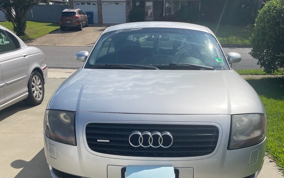 Audi TT 2000 Foto 2 de 4