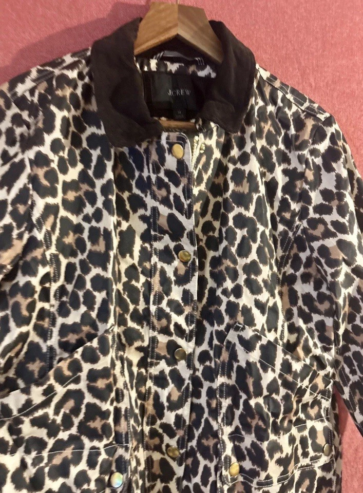 Chaqueta de algodón encerado estilo Barbour con cuello de pana estampado de leopardo J Crew mediana Foto 3 de 4