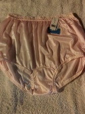New Carole 100 Nylon Brief Panties Size 10 - Style 945 Pink