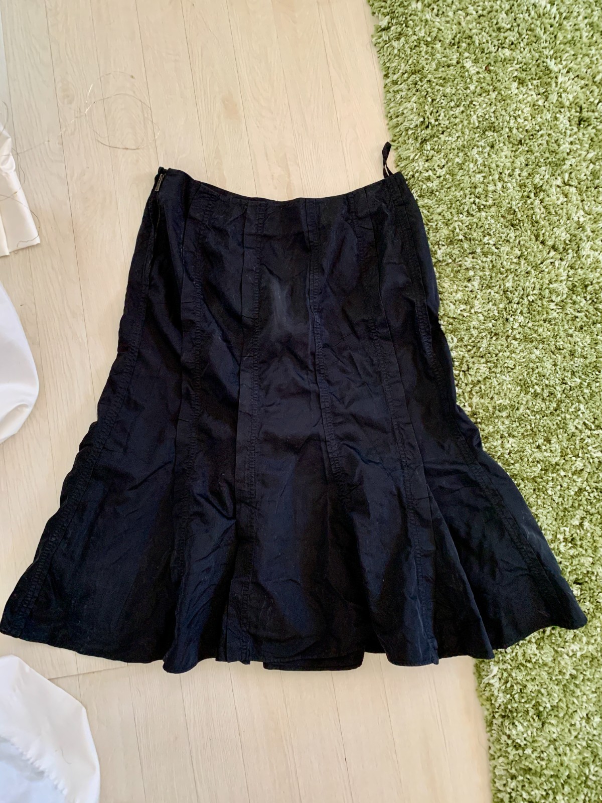 Gonna svasata in seta nera Yves Saint Laurent Rive Gauche F42 (epoca Tom Ford?)