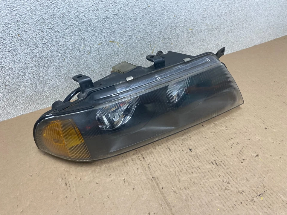 Halogen 1997 - 2003 Mitsubishi Diamante Right Passenger Headlight Oem Q1675 DW - Image 3 of 4