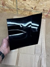 LAND ROVER DEFENDER L663 FRONT RIGHT FENDER MOLDING Lr175934