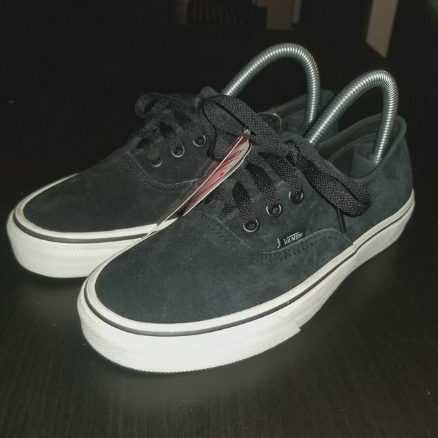 vans authentic size 7