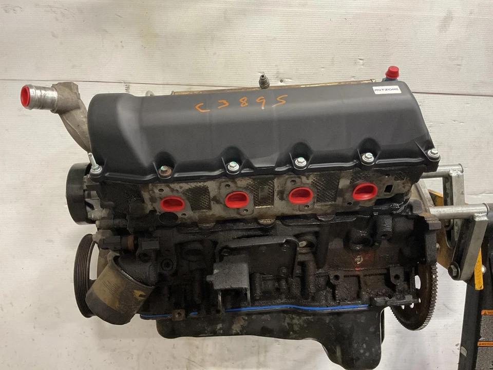 Used Engine Complete Assembly fits: 2006 Mitsubishi Mitsubishi raider 4.7L stand — 第 3/4 张图片