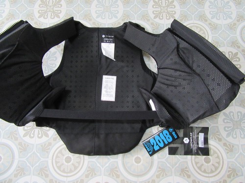 BRAND NEW L4 SHORT. Uk 16 ish. 2018 regs Body Protector Airowear Jump- Compete - Picture 12 of 17