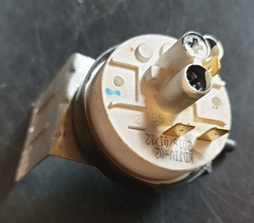LOGIK WASCHMASCHINE - Druckschalter und Halterung KDJIV-02