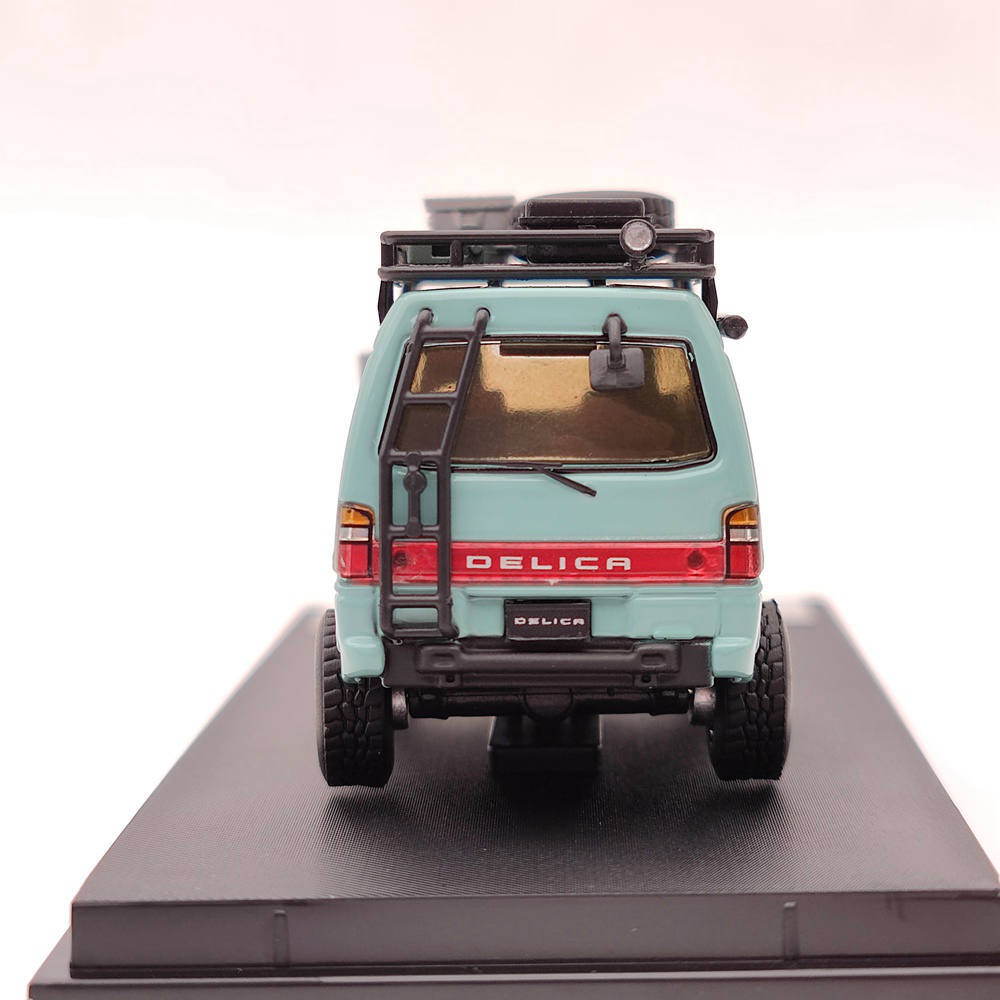 Autobots Models 1/64 Mitsubishi Delica 4X4 Star Wagon Van